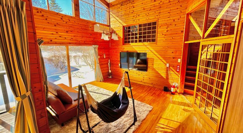 嬬恋 ＨARUNA VILLA 浅間山麓、貸切コテージ、アクセス抜群 4つ星 宿泊施設 スイート