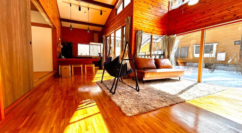 嬬恋 ＨARUNA VILLA 浅間山麓、貸切コテージ、アクセス抜群 4つ星 宿泊施設 外観