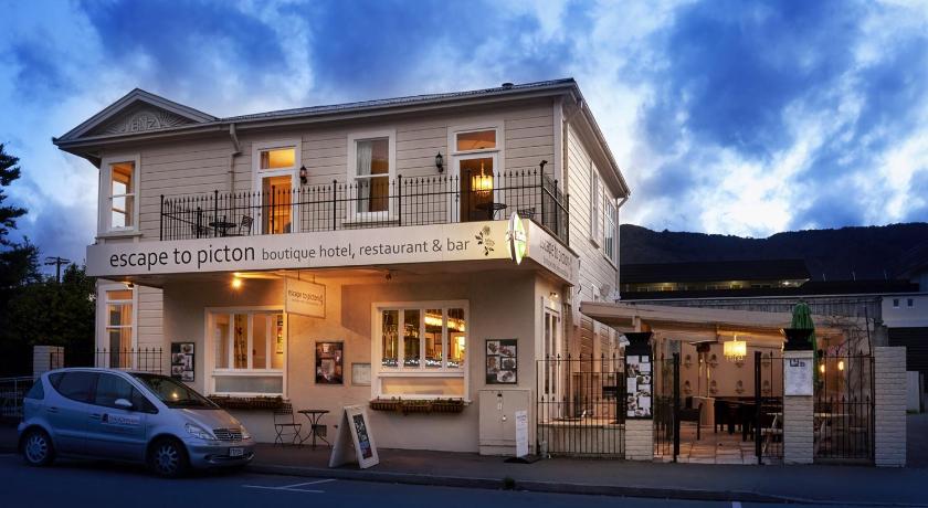  Escape to Picton Hotel