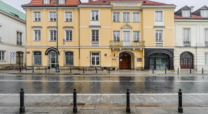 MIODOWA Street P&O Serviced Apartments