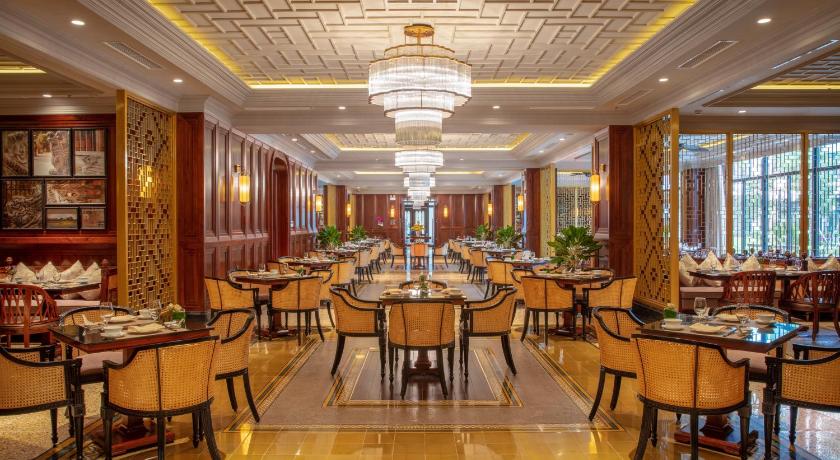 Silk Path Grand Hue Hotel - image 13