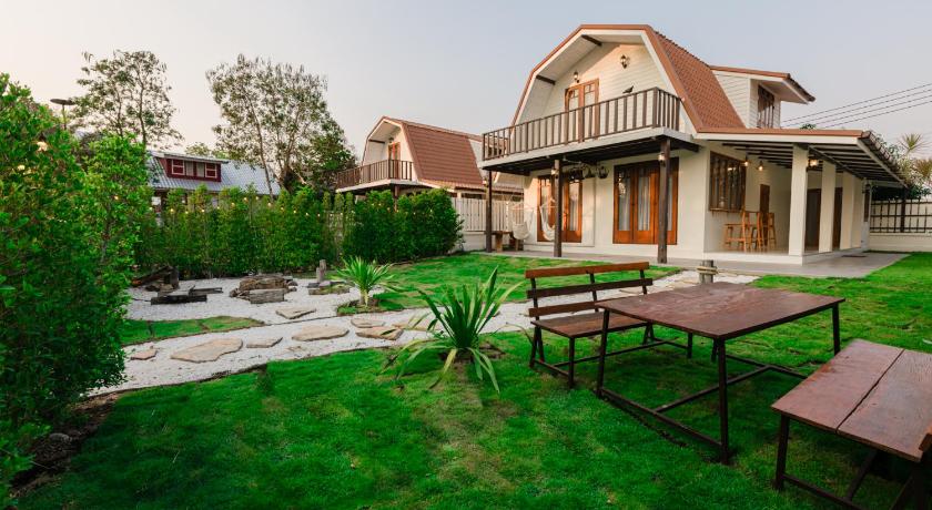 华欣 / 七岩 60s Town 2星级 酒店 套房