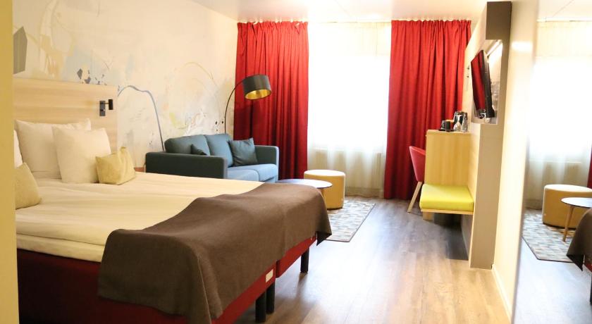 Image of Superior Room Four 0