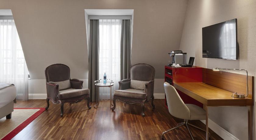 Image of Junior Suite 6