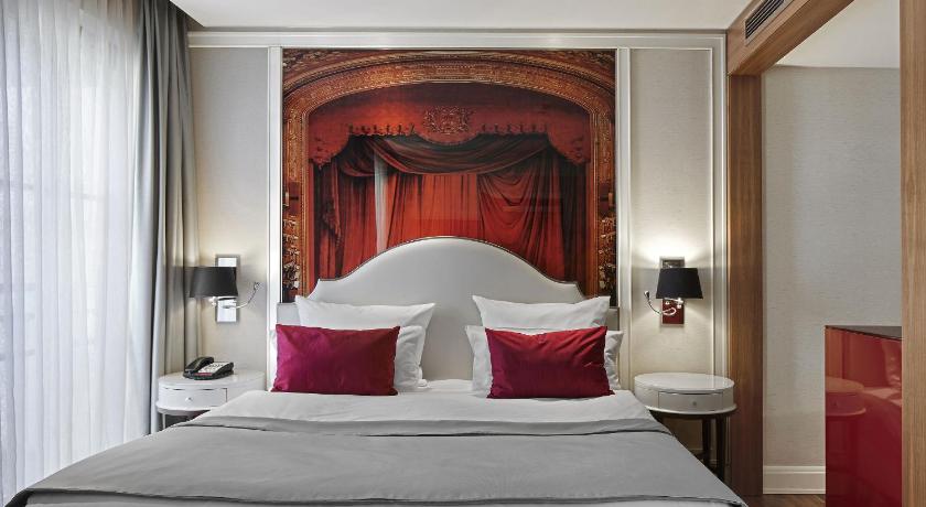 Image of Superior Room 5