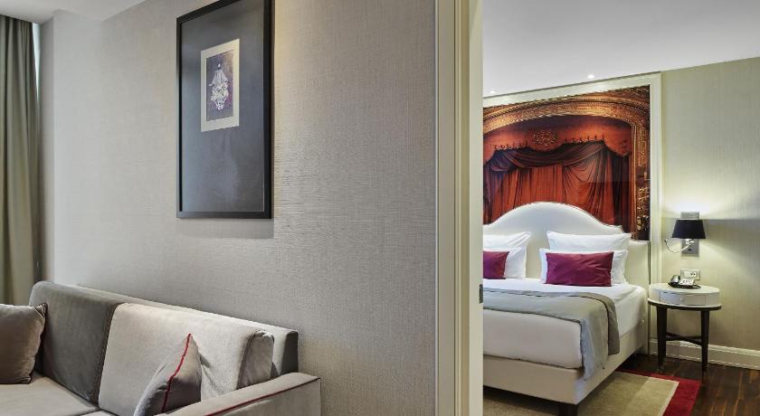 Image of Titanic Suite 6