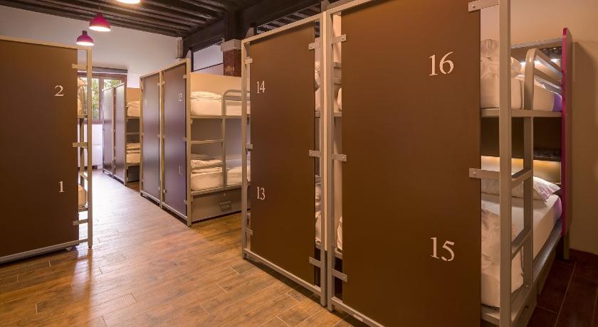 Image of Single Bed in Mixed Dormitory Room 4