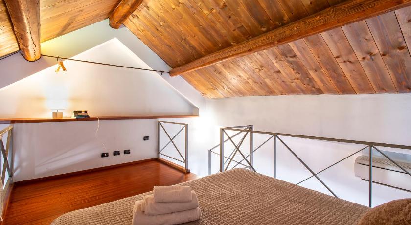 Image of Superior One-Bedroom Apartment - Split Level 6