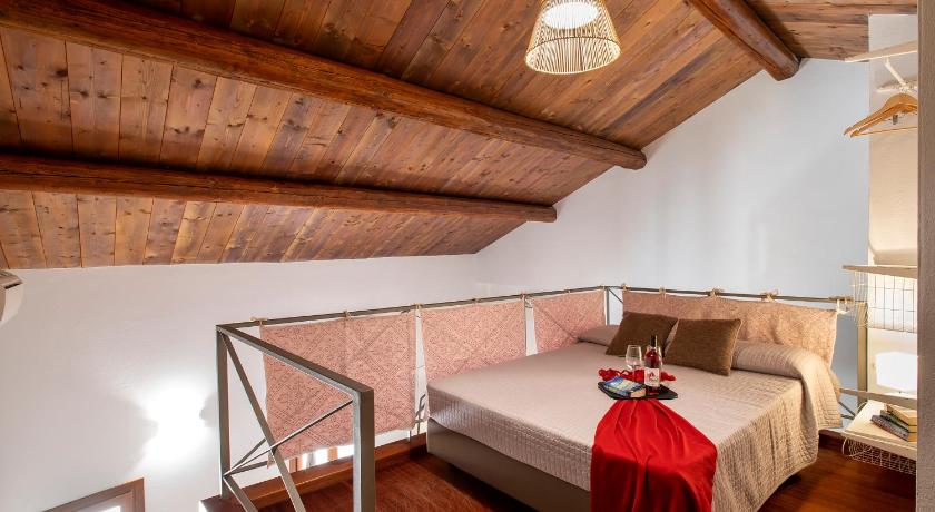 Image of One-Bedroom Apartment - Split Level 5