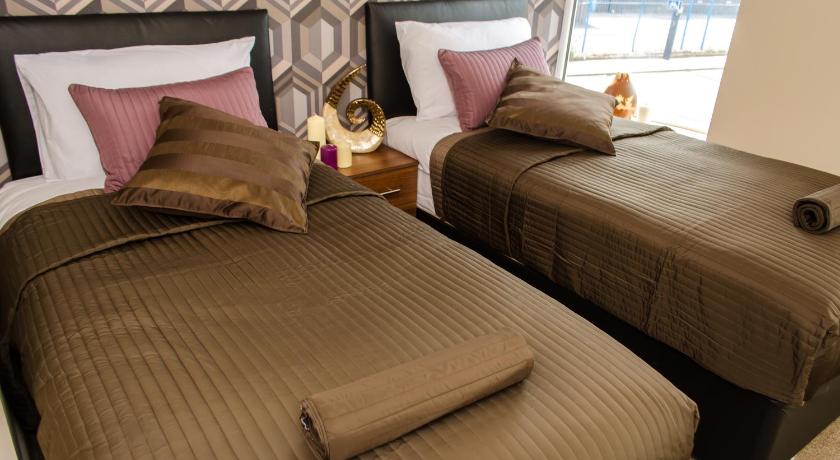 Image of Twin Room 1