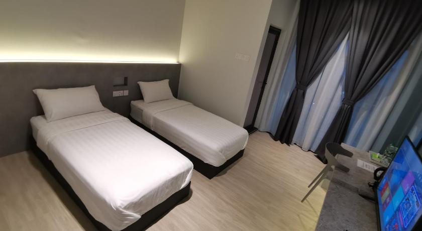 HOTEL SENTOSA - image 11