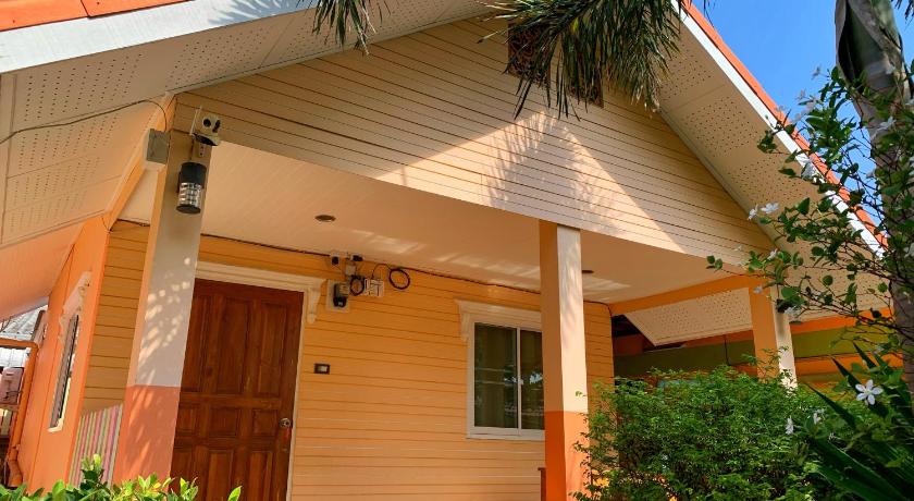 촌부리 티파완 방갈로 (Thippawan Bungalow) 3성급 게스트하우스 외관