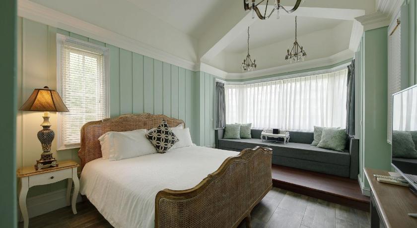 Image of 5-Bedroom Sea View Villa 11