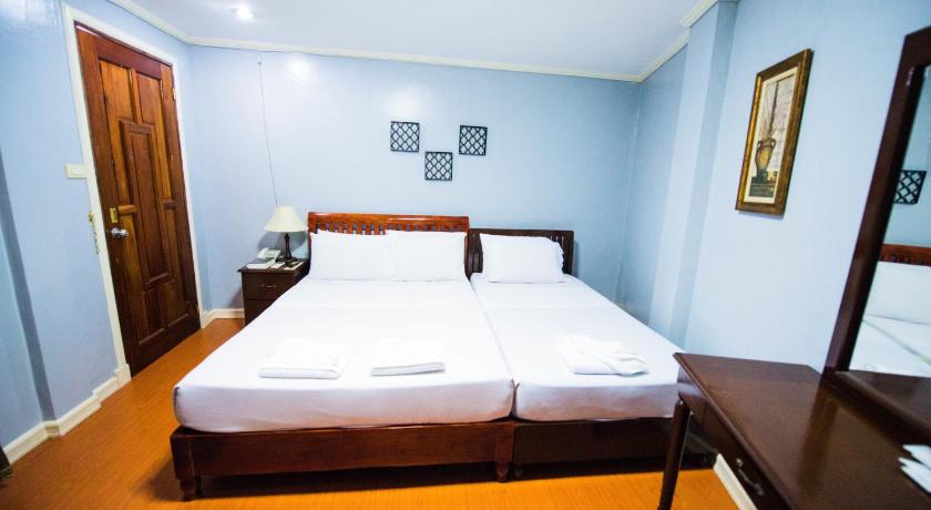 Image of Deluxe Triple Room 1