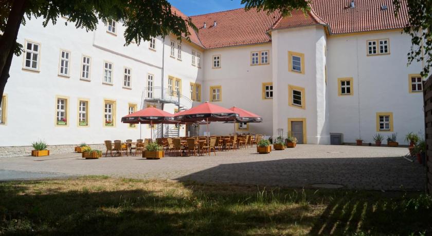 Schlosshotel am Hainich — Hotel in Horselberg-Hainich Ot Behringen