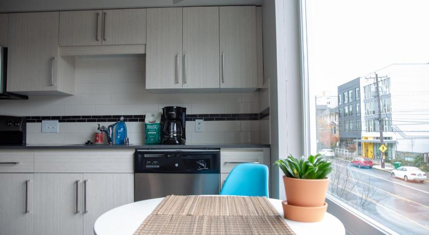 시애틀 (WA) Capitol Hill Modern Studio with Free Parking! 5성급 숙소 전망