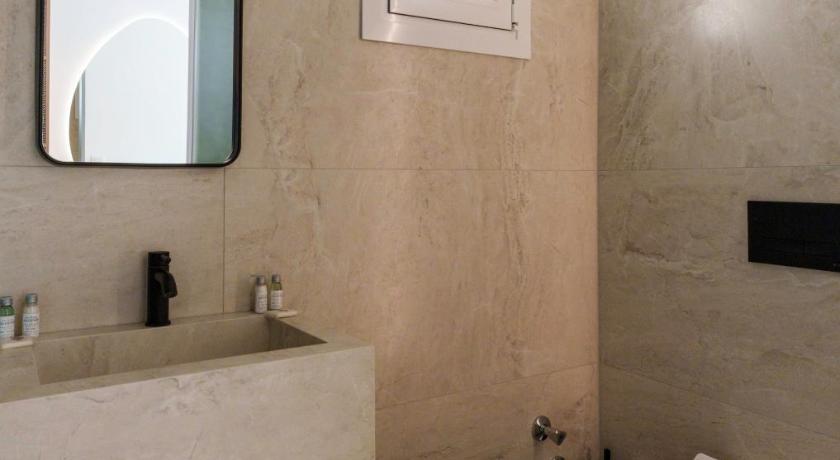 Image of Deluxe Mini Suite (up to 2 people) 14