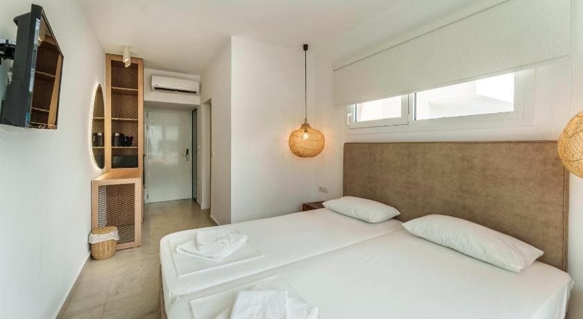 Image of Deluxe Mini Suite (up to 2 people) 17