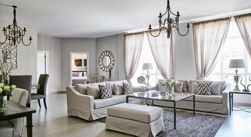 Three-Bedroom Executive Residence的照片 0