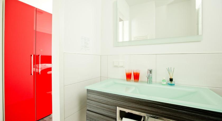 Design Sleepy Cologne photo