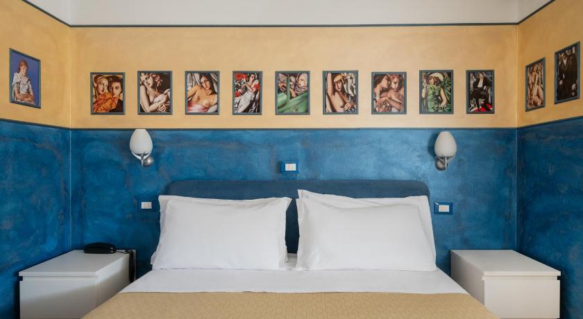 Фото: Двухместный номер эконом-класса (Economy Double Room) 9