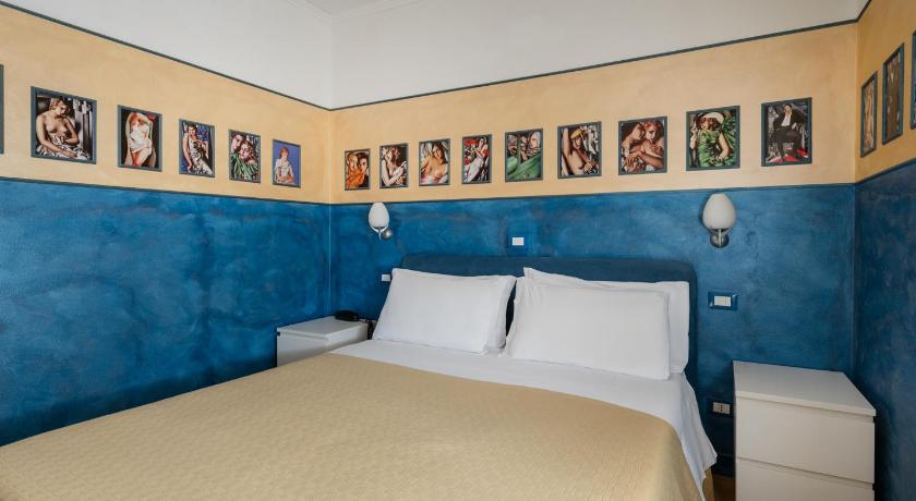 Фото: Двухместный номер эконом-класса (Economy Double Room) 17