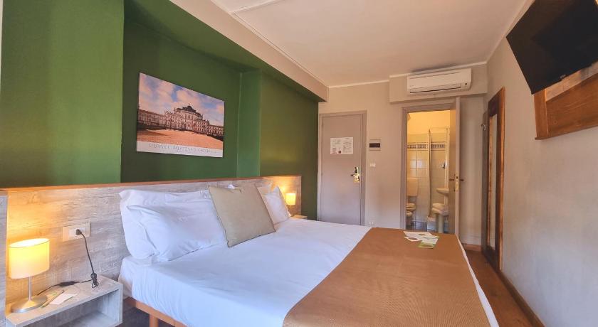 Image of Double Standard Room 10