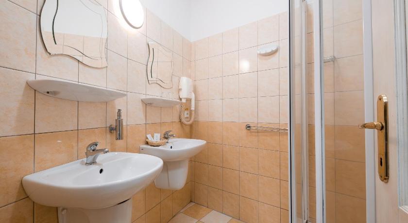 Image of Suite with Wellness Access 2