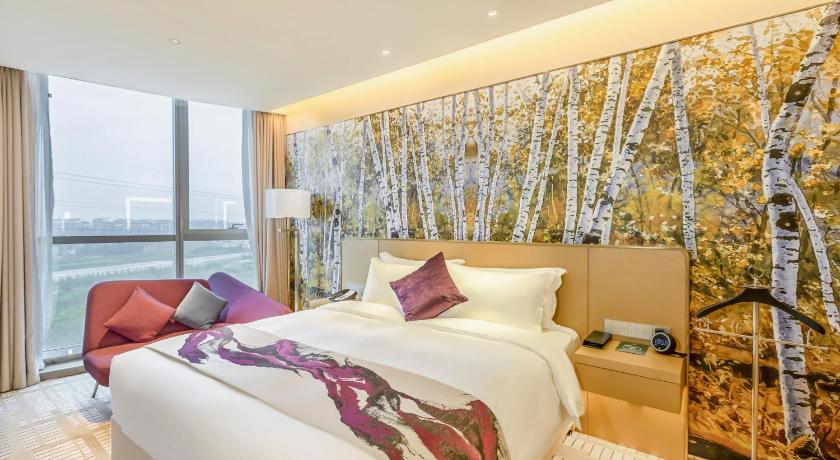 Image of 1 King Premier Room 0