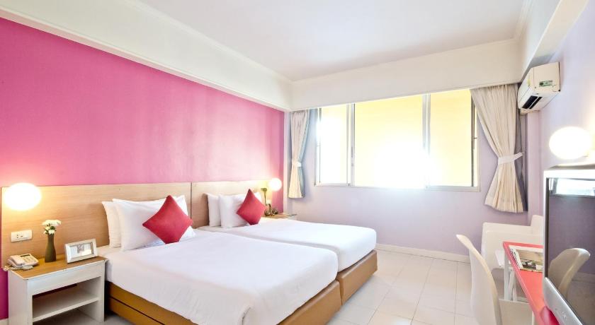 Image of Standard Twin Beds Room 8