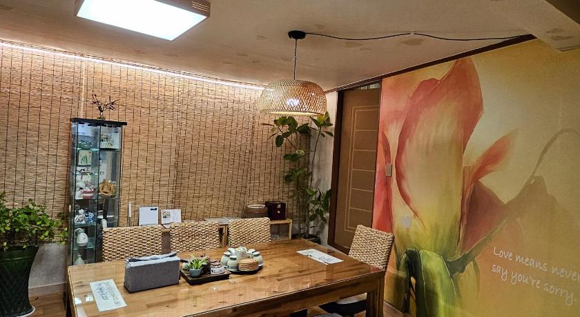 서울 루디아 공예 게스트하우스 4성급 숙소 레스토랑