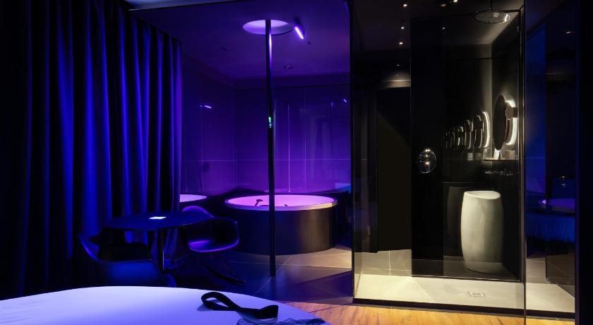 Image of Executive Suite (3 Adults) 7