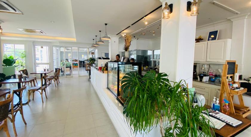 Hua Hin / Cha-am Forget Me Not Boutique Bed & Breakfast Hua Hin 4-Star Hotel lobby