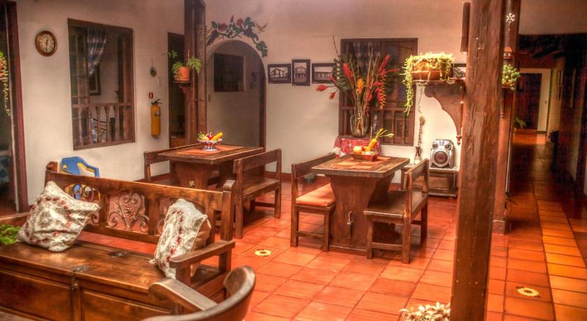 塔维奥 Hospedaje La Casona 3星级 酒店 大堂