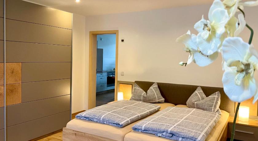 STADTOASE moderne Wohnungen mit Balkon, Komfort und Ruhe, Fur Monteure geeignet, Free WiFi