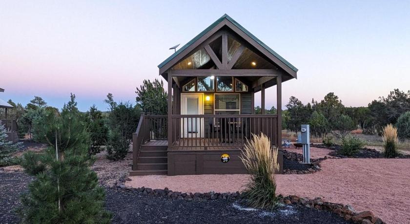 オーバーガード (AZ) Cozy Cabin in a fun mini cabin resort! 2つ星 宿泊施設 施設