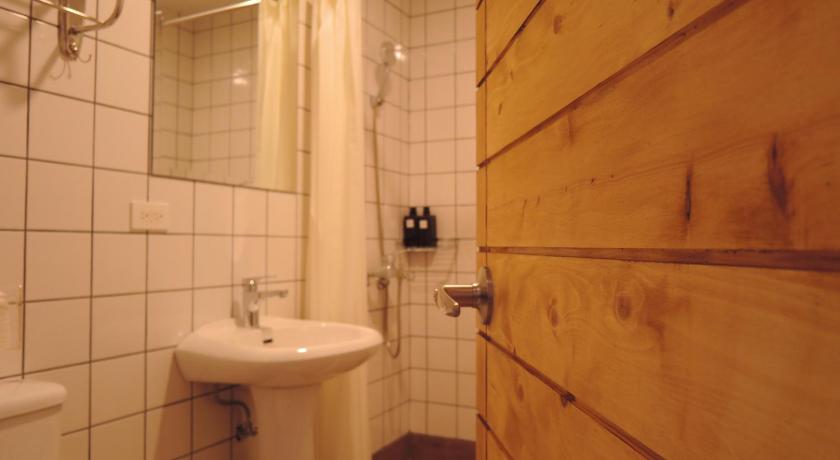 Image of 6-Bed Dormitory -- Mixed 14