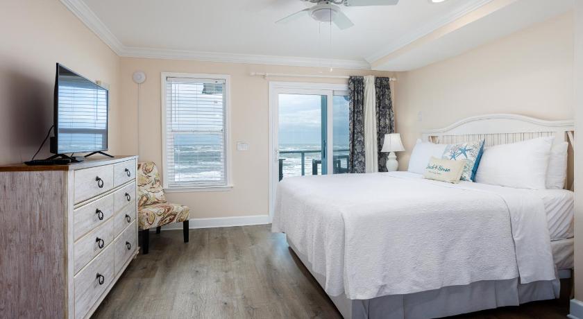 Image of Dune Level Ocean Front King 3