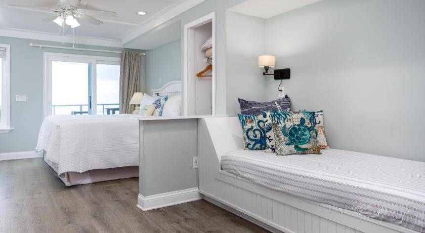 Image of Premium Ocean Front King 10