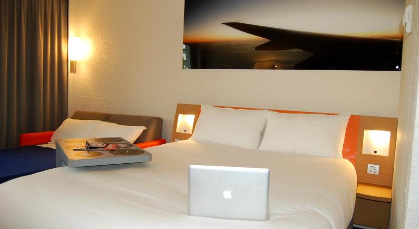 ibis Styles Marseille Provence Aéroport photo