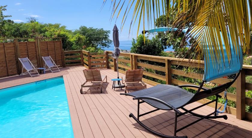 logement acces piscine - Basse Terre