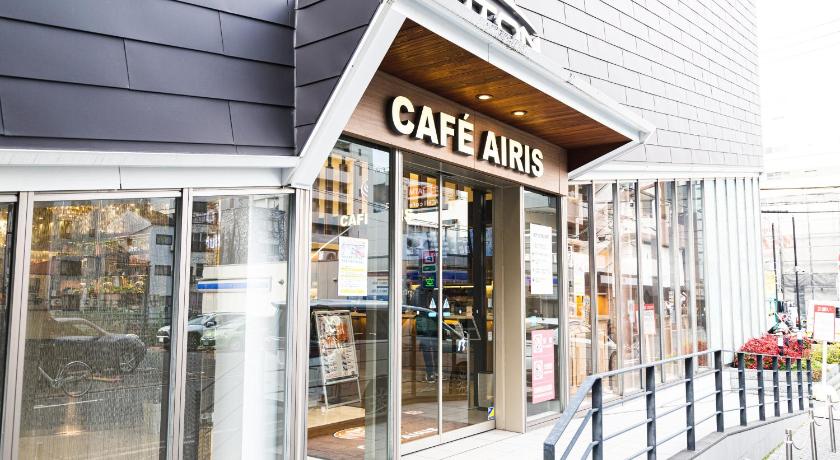 大阪 402 道頓堀側のお部屋 中心地へのアクセス抜群 ダブルベッド1台 3つ星 宿泊施設 ロビー