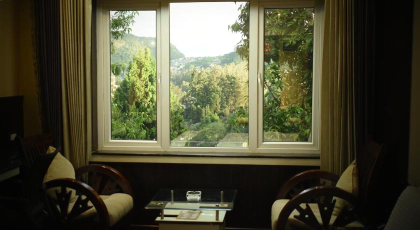 Beverly Villa - image 24