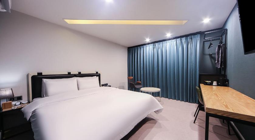 부산 온나 호텔 대연동 부산 Daeyeon ONNA Hotel Daeyeon Busan (온나 호텔 대연동 부산 Daeyeon ONNA Hotel Daeyeon Busan) 호텔 외관