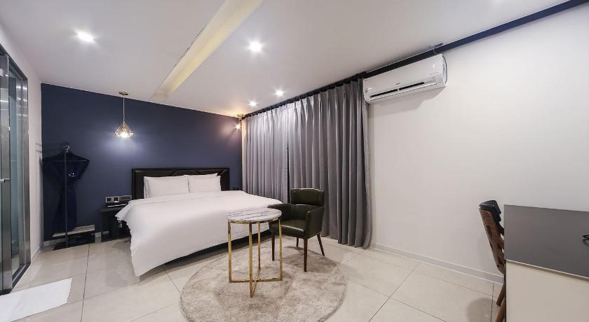 부산 온나 호텔 대연동 부산 Daeyeon ONNA Hotel Daeyeon Busan (온나 호텔 대연동 부산 Daeyeon ONNA Hotel Daeyeon Busan) 호텔 스위트룸