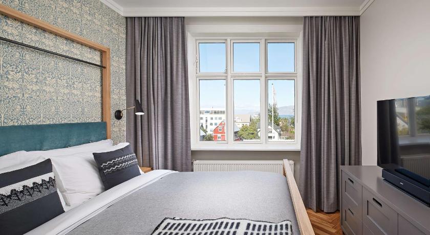 Image of King One Bedroom Suite 0
