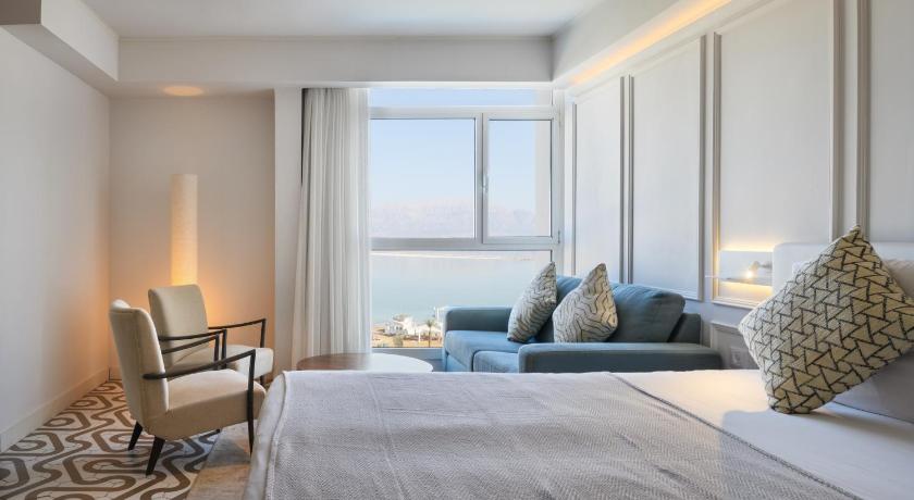 Image of Suite with Sea View 0