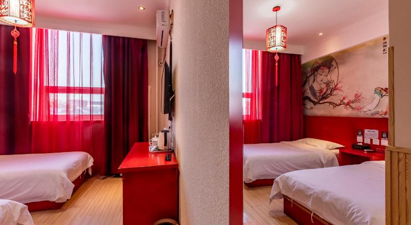 Image of Deluxe Twin Room 0