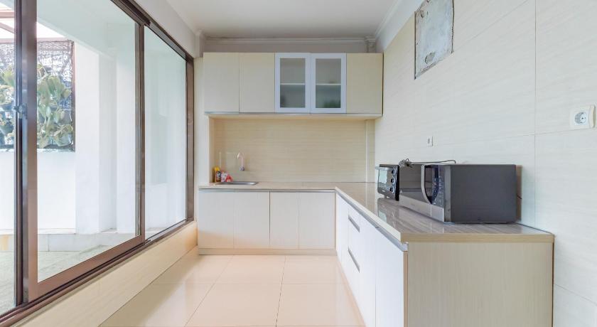 RedDoorz near Kiara Artha Park – Bandung, ID