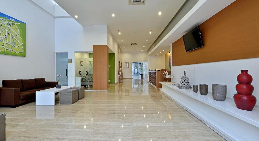 Whiz Hotel Pemuda Semarang photo